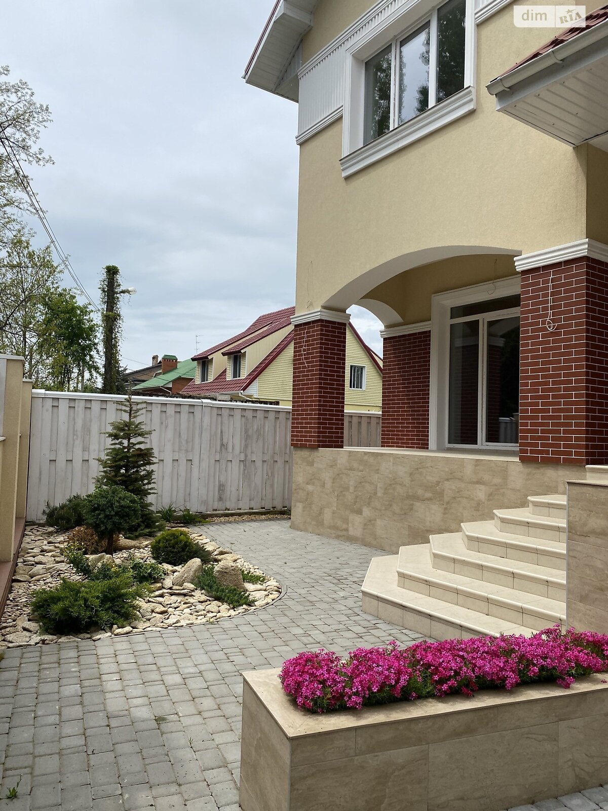 двухэтажный дом с верандой, 240 кв. м, газобетон. Продажа в Одессе район Киевский фото 1 двухэтажный дом с верандой, 240 кв. м, газобетон. Продажа в Одессе район Киевский фото 1