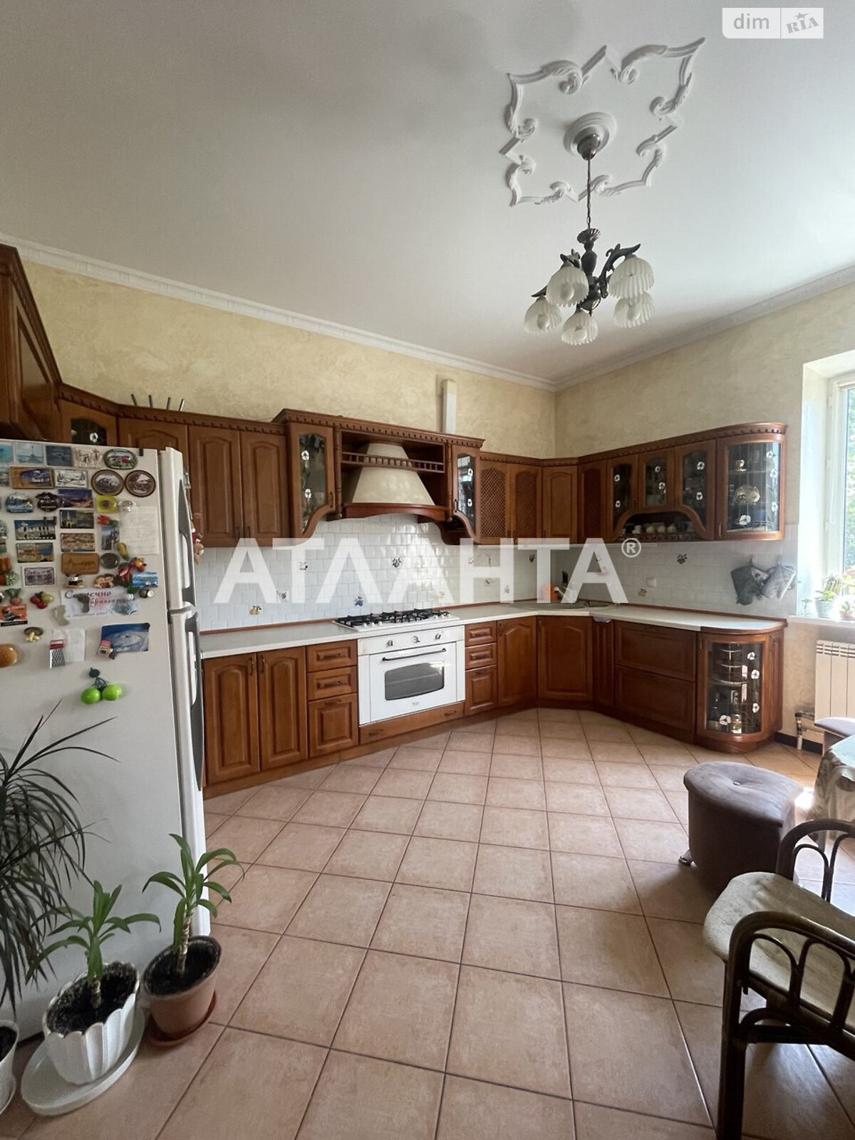 трехэтажный дом, 460 кв. м, ракушечник (ракушняк). Продажа в Одессе район Киевский фото 1 трехэтажный дом, 460 кв. м, ракушечник (ракушняк). Продажа в Одессе район Киевский фото 1