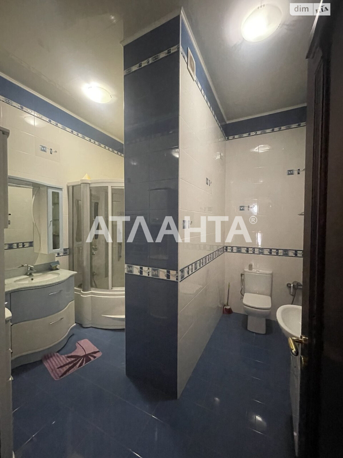 трехэтажный дом, 460 кв. м, ракушечник (ракушняк). Продажа в Одессе район Киевский фото 1 трехэтажный дом, 460 кв. м, ракушечник (ракушняк). Продажа в Одессе район Киевский фото 1