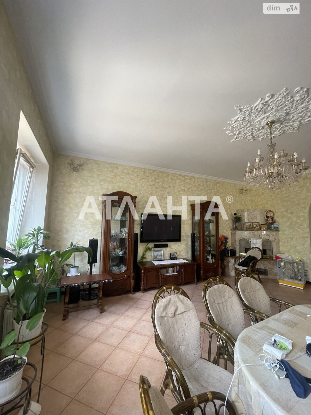 трехэтажный дом, 460 кв. м, ракушечник (ракушняк). Продажа в Одессе район Киевский фото 1 трехэтажный дом, 460 кв. м, ракушечник (ракушняк). Продажа в Одессе район Киевский фото 1