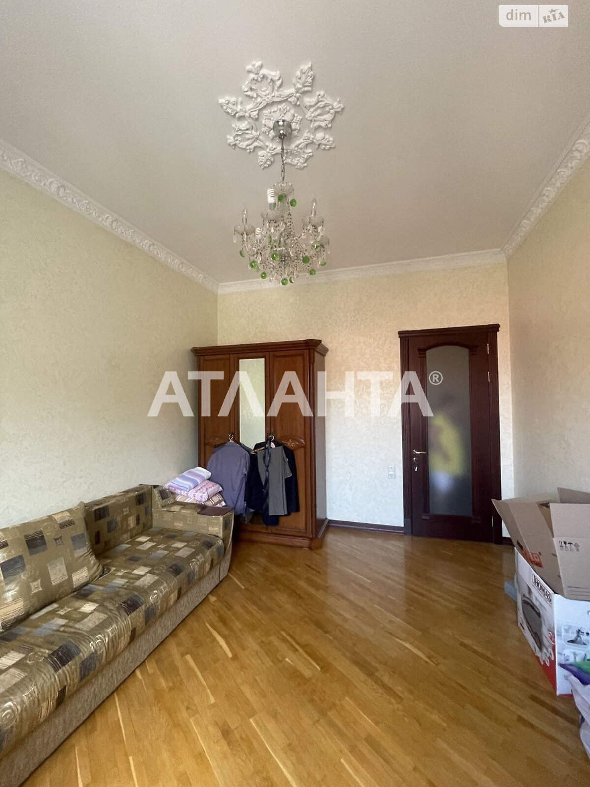 трехэтажный дом, 460 кв. м, ракушечник (ракушняк). Продажа в Одессе район Киевский фото 1 трехэтажный дом, 460 кв. м, ракушечник (ракушняк). Продажа в Одессе район Киевский фото 1