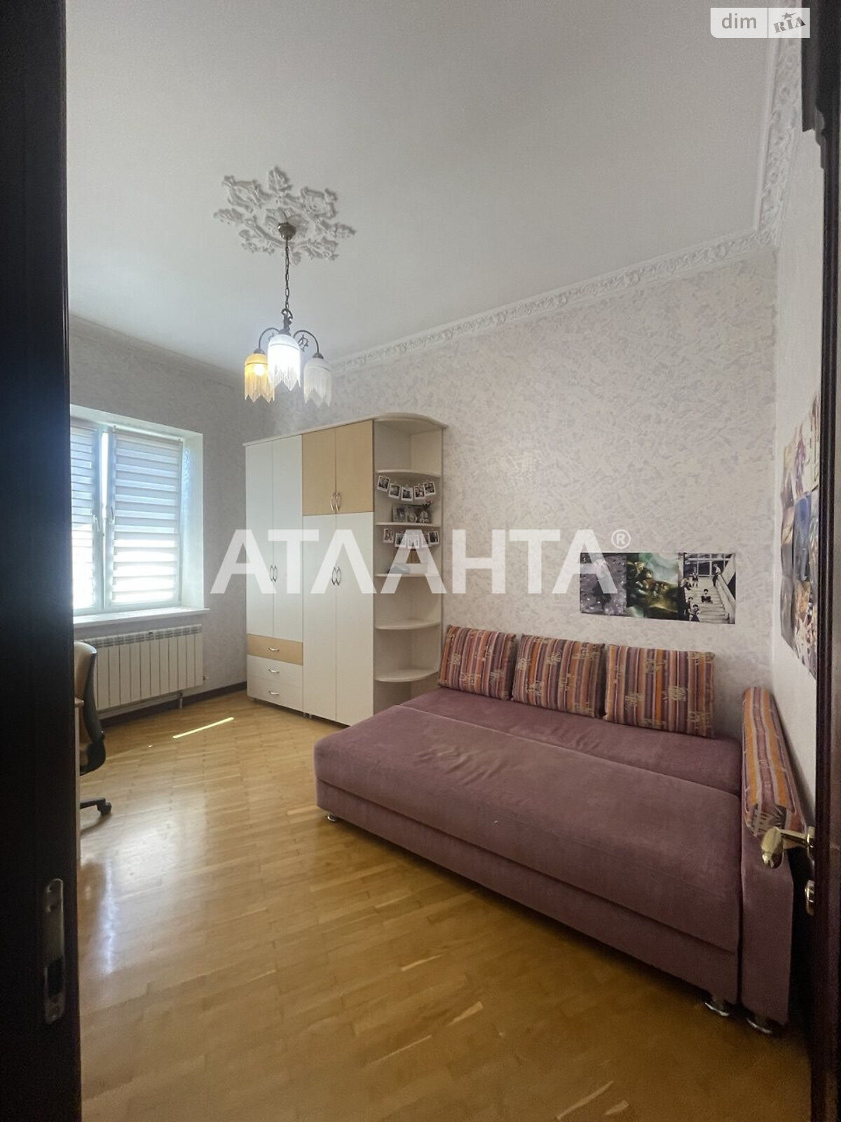 трехэтажный дом, 460 кв. м, ракушечник (ракушняк). Продажа в Одессе район Киевский фото 1 трехэтажный дом, 460 кв. м, ракушечник (ракушняк). Продажа в Одессе район Киевский фото 1