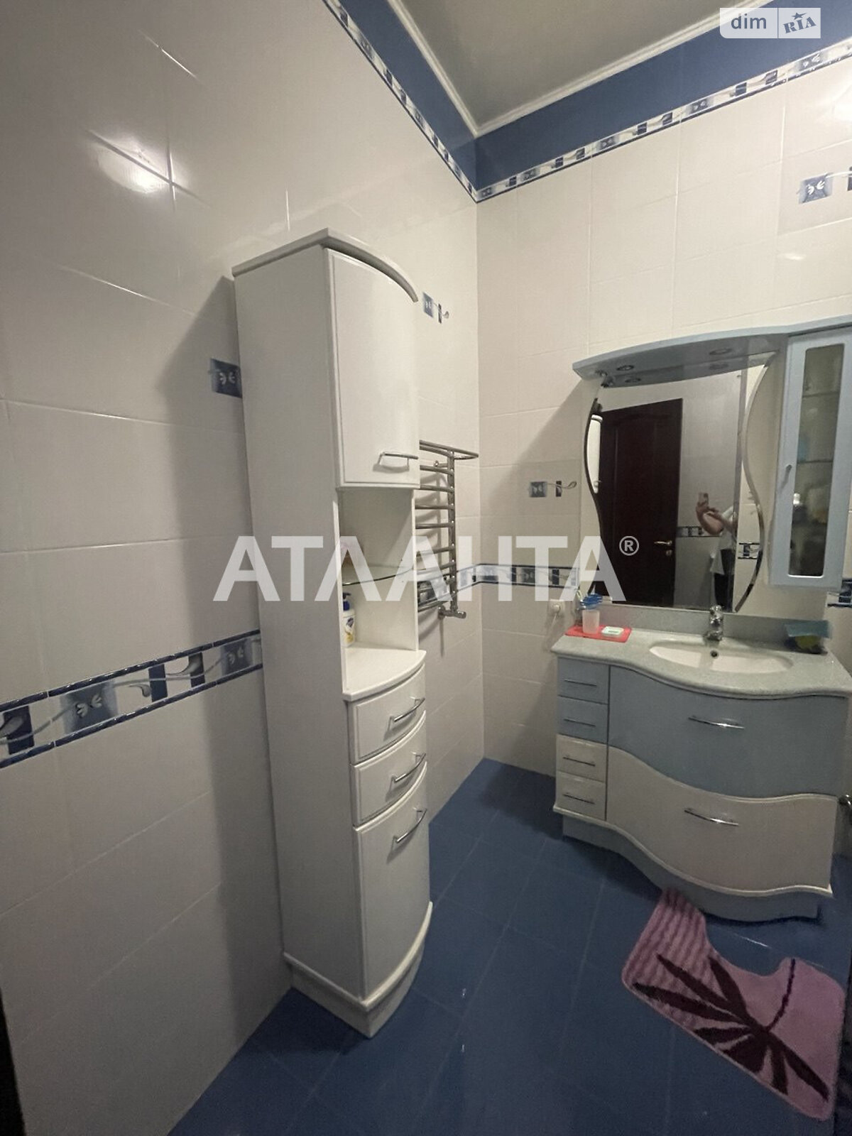 трехэтажный дом, 460 кв. м, ракушечник (ракушняк). Продажа в Одессе район Киевский фото 1 трехэтажный дом, 460 кв. м, ракушечник (ракушняк). Продажа в Одессе район Киевский фото 1