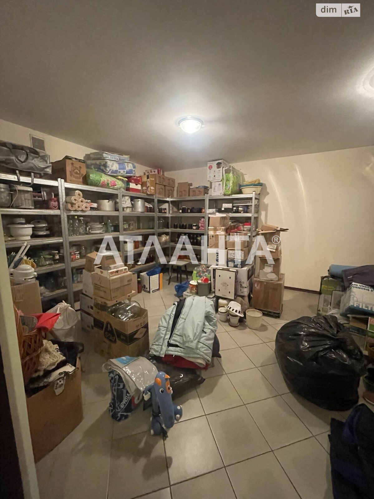 трехэтажный дом, 460 кв. м, ракушечник (ракушняк). Продажа в Одессе район Киевский фото 1 трехэтажный дом, 460 кв. м, ракушечник (ракушняк). Продажа в Одессе район Киевский фото 1