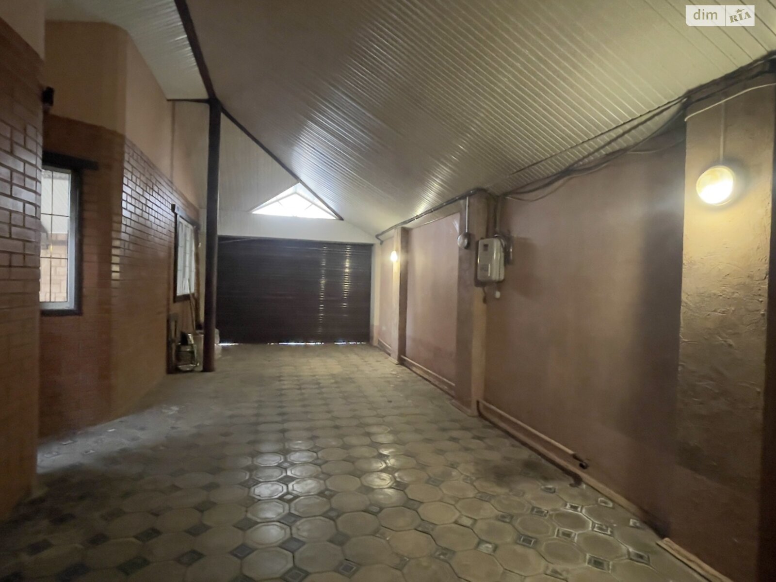 двоповерховий будинок з гаражем, 365 кв. м, інкерманський камінь. Продаж в Одесі, район Київський фото 1 двоповерховий будинок з гаражем, 365 кв. м, інкерманський камінь. Продаж в Одесі, район Київський фото 1