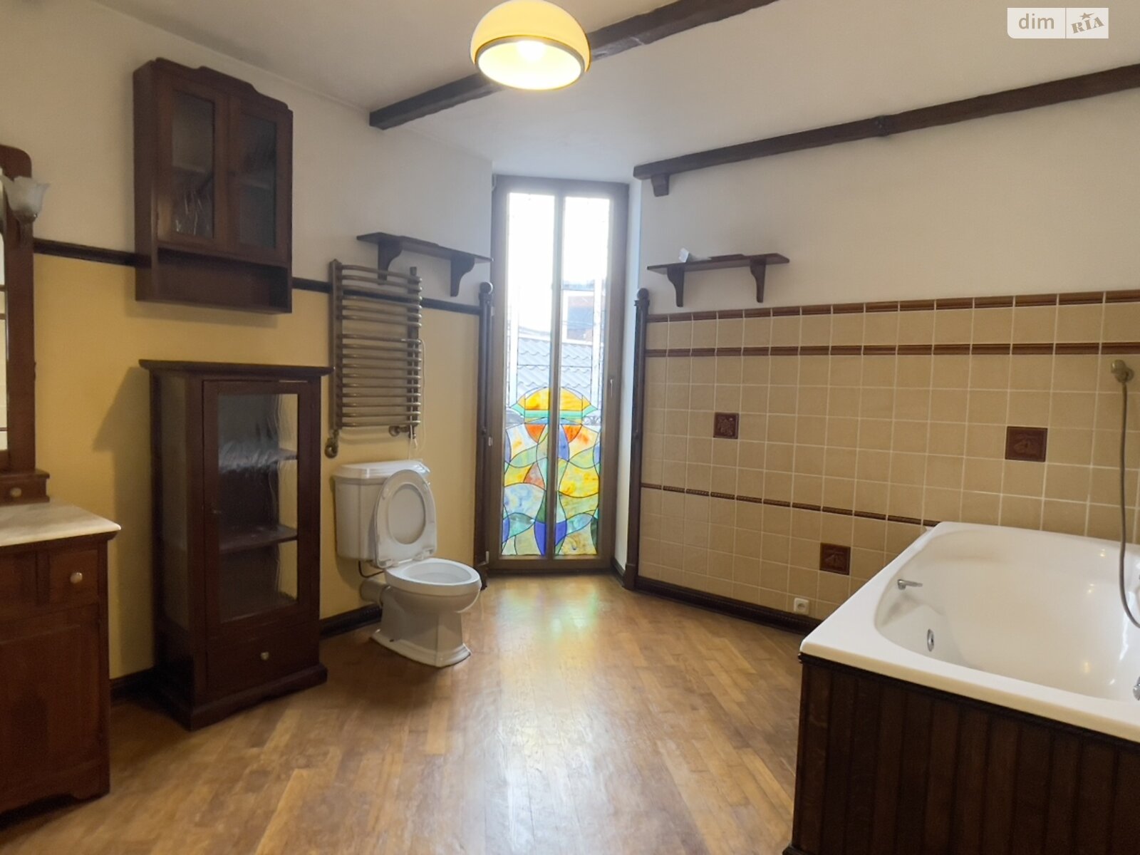 двоповерховий будинок з гаражем, 365 кв. м, інкерманський камінь. Продаж в Одесі, район Київський фото 1 двоповерховий будинок з гаражем, 365 кв. м, інкерманський камінь. Продаж в Одесі, район Київський фото 1