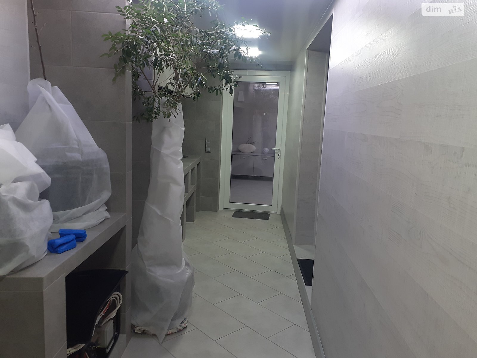 триповерховий будинок з гаражем, 480 кв. м, цегла. Продаж в Одесі, район Київський фото 1 триповерховий будинок з гаражем, 480 кв. м, цегла. Продаж в Одесі, район Київський фото 1