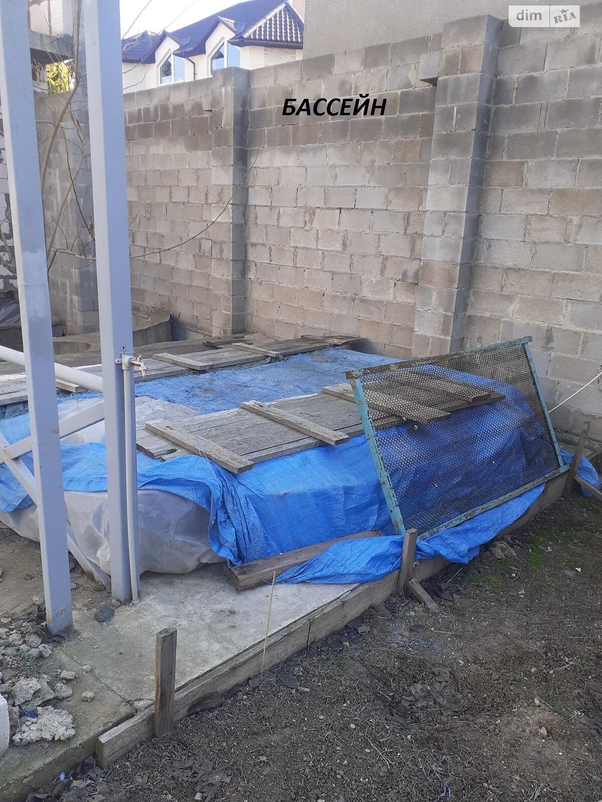 триповерховий будинок з гаражем, 480 кв. м, цегла. Продаж в Одесі, район Київський фото 1 триповерховий будинок з гаражем, 480 кв. м, цегла. Продаж в Одесі, район Київський фото 1