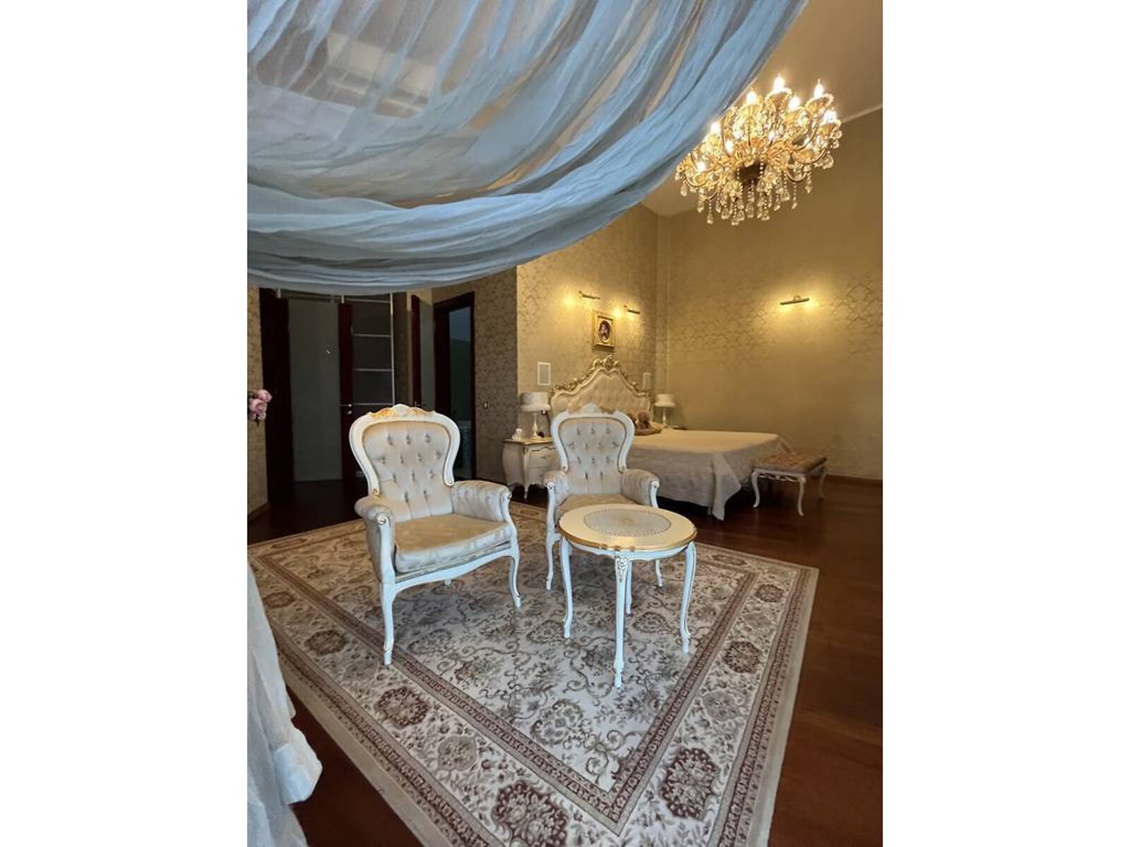 трехэтажный дом, 630 кв. м, кирпич. Продажа в Одессе район Киевский фото 1 трехэтажный дом, 630 кв. м, кирпич. Продажа в Одессе район Киевский фото 1