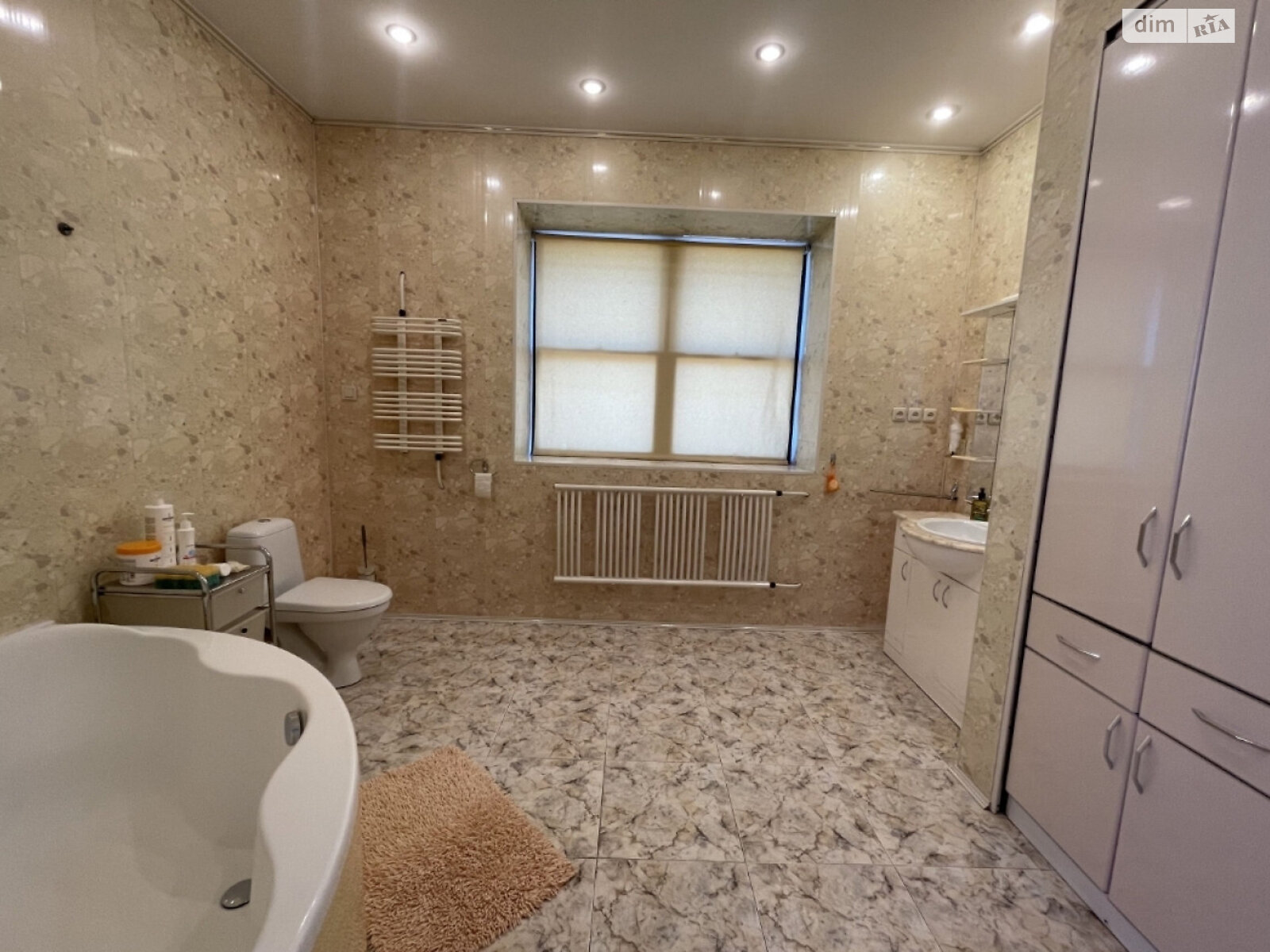 трехэтажный дом, 272 кв. м, кирпич. Продажа в Одессе район Киевский фото 1 трехэтажный дом, 272 кв. м, кирпич. Продажа в Одессе район Киевский фото 1