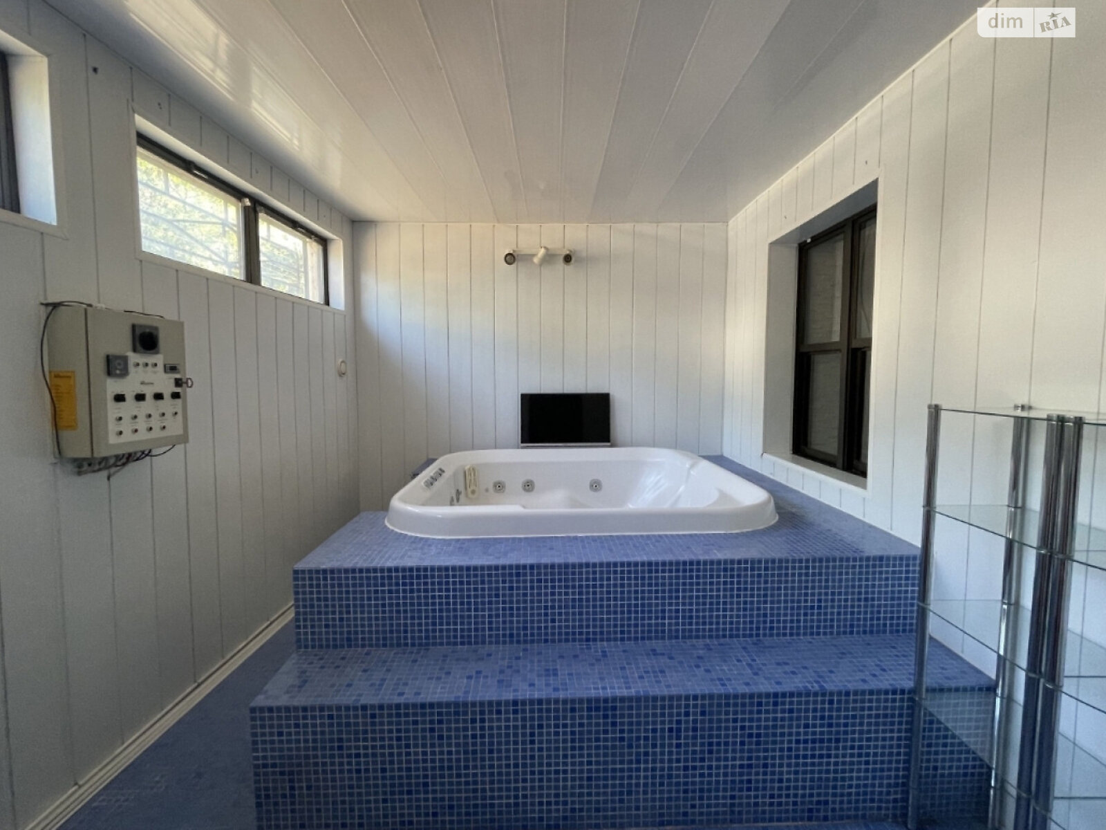 трехэтажный дом, 272 кв. м, кирпич. Продажа в Одессе район Киевский фото 1 трехэтажный дом, 272 кв. м, кирпич. Продажа в Одессе район Киевский фото 1