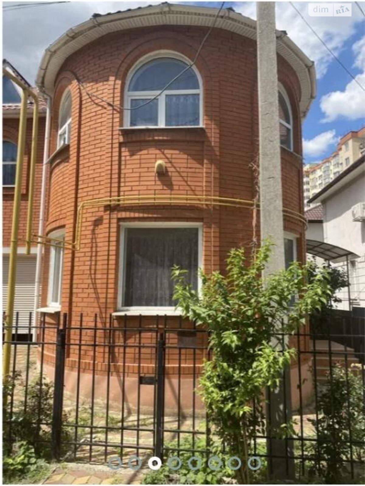 трехэтажный дом с балконом, 320 кв. м, кирпич. Продажа в Одессе район Киевский фото 1