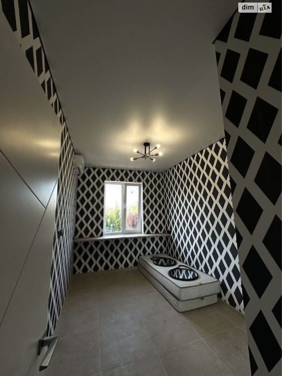 трехэтажный дом, 93 кв. м, газобетон. Продажа в Одессе район Киевский фото 1 трехэтажный дом, 93 кв. м, газобетон. Продажа в Одессе район Киевский фото 1