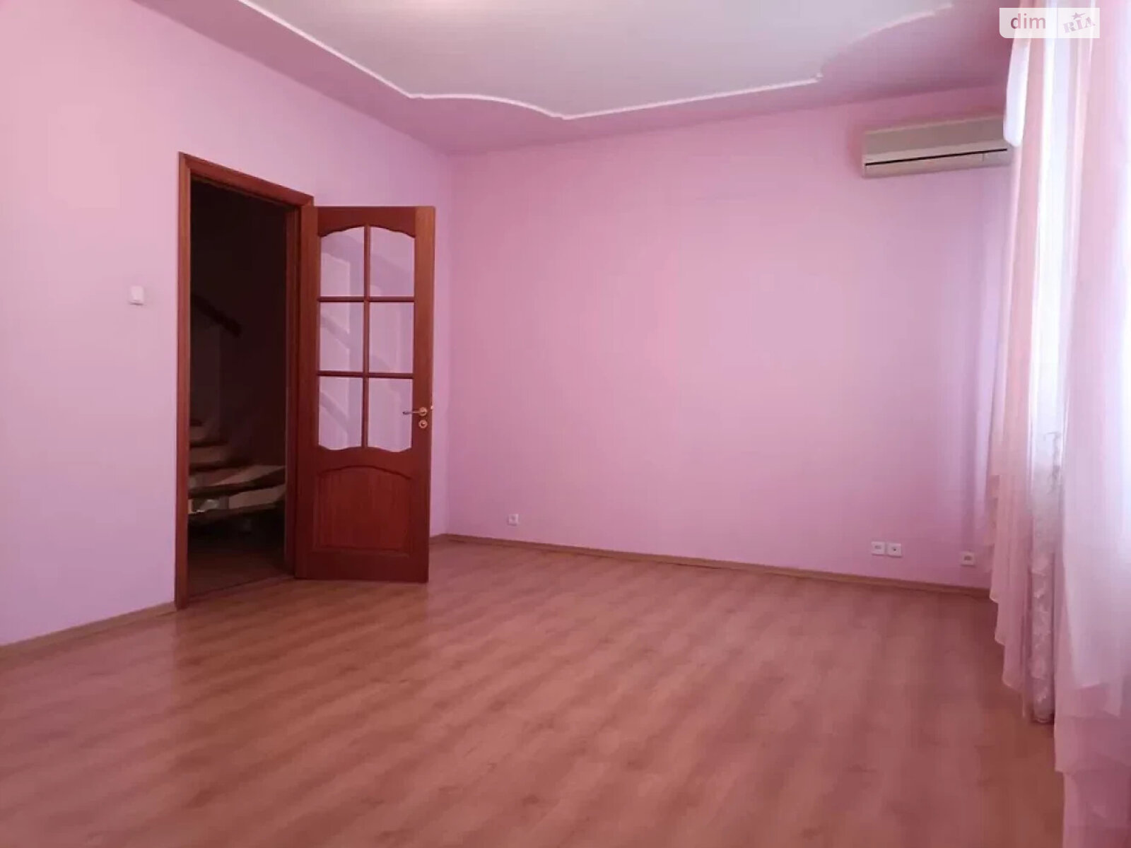 трехэтажный дом, 336 кв. м, кирпич. Продажа в Одессе район Киевский фото 1 трехэтажный дом, 336 кв. м, кирпич. Продажа в Одессе район Киевский фото 1
