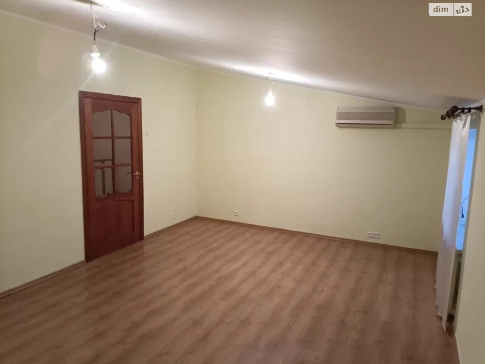 трехэтажный дом, 336 кв. м, кирпич. Продажа в Одессе район Киевский фото 1 трехэтажный дом, 336 кв. м, кирпич. Продажа в Одессе район Киевский фото 1