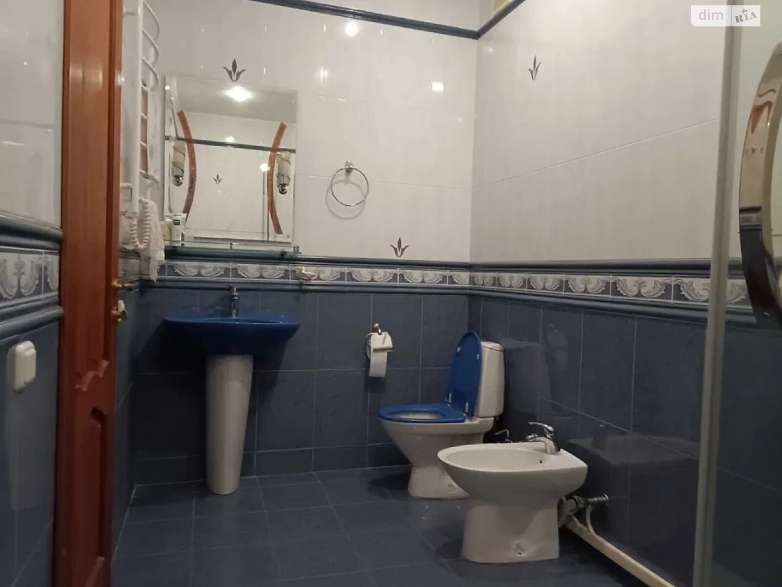 трехэтажный дом, 336 кв. м, кирпич. Продажа в Одессе район Киевский фото 1 трехэтажный дом, 336 кв. м, кирпич. Продажа в Одессе район Киевский фото 1