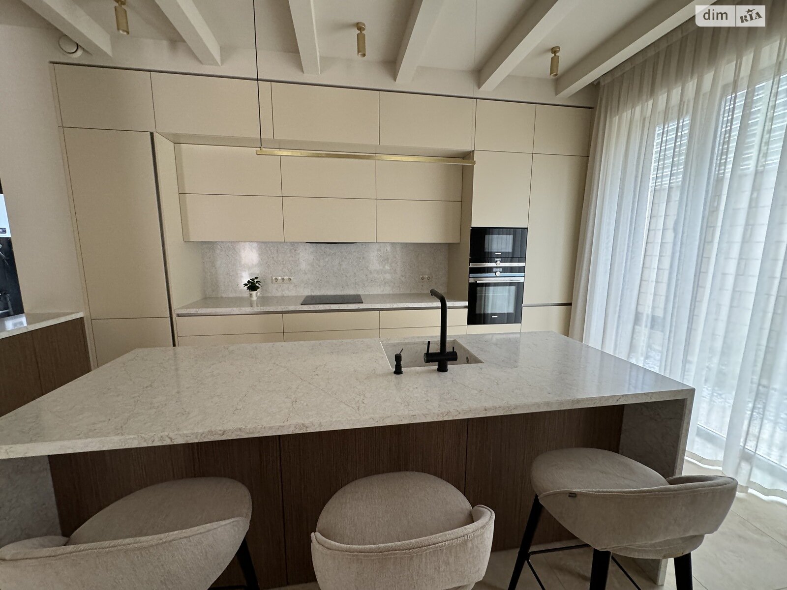 двоповерховий будинок, 200 кв. м, цегла. Продаж в Одесі, район Київський фото 1 двоповерховий будинок, 200 кв. м, цегла. Продаж в Одесі, район Київський фото 1