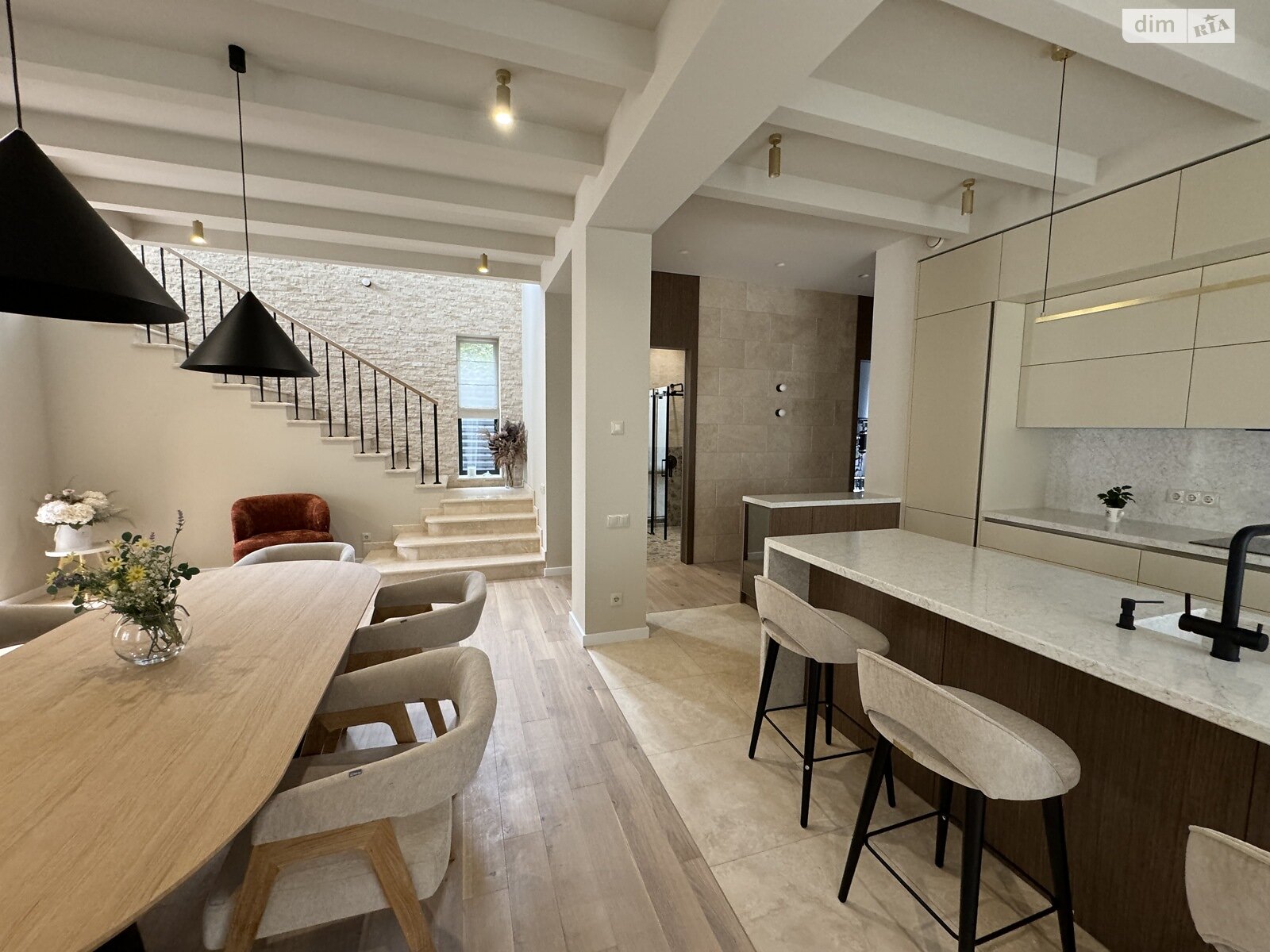 двоповерховий будинок, 200 кв. м, цегла. Продаж в Одесі, район Київський фото 1 двоповерховий будинок, 200 кв. м, цегла. Продаж в Одесі, район Київський фото 1