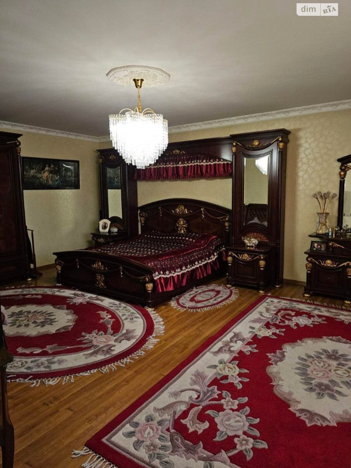 трехэтажный дом с мебелью, 400 кв. м, кирпич. Продажа в Одессе район Киевский фото 1 трехэтажный дом с мебелью, 400 кв. м, кирпич. Продажа в Одессе район Киевский фото 1