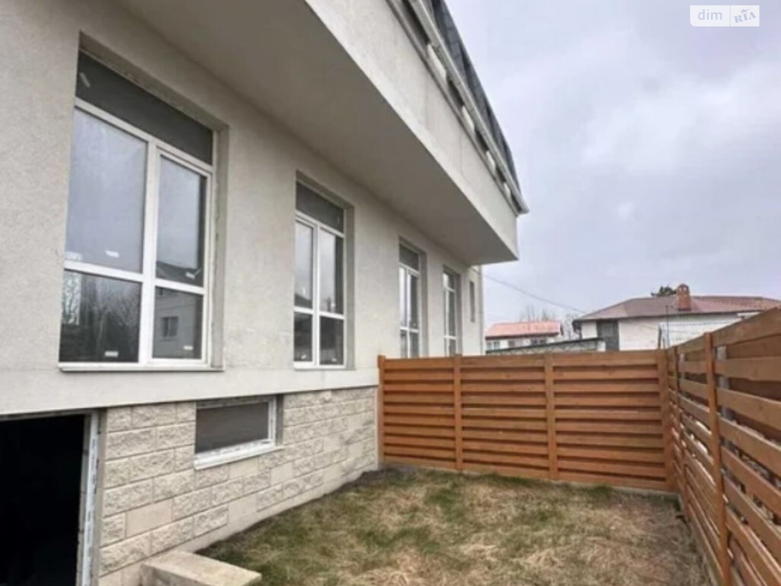 триповерховий будинок, 250 кв. м, газобетон. Продаж в Одесі, район Київський фото 1 триповерховий будинок, 250 кв. м, газобетон. Продаж в Одесі, район Київський фото 1