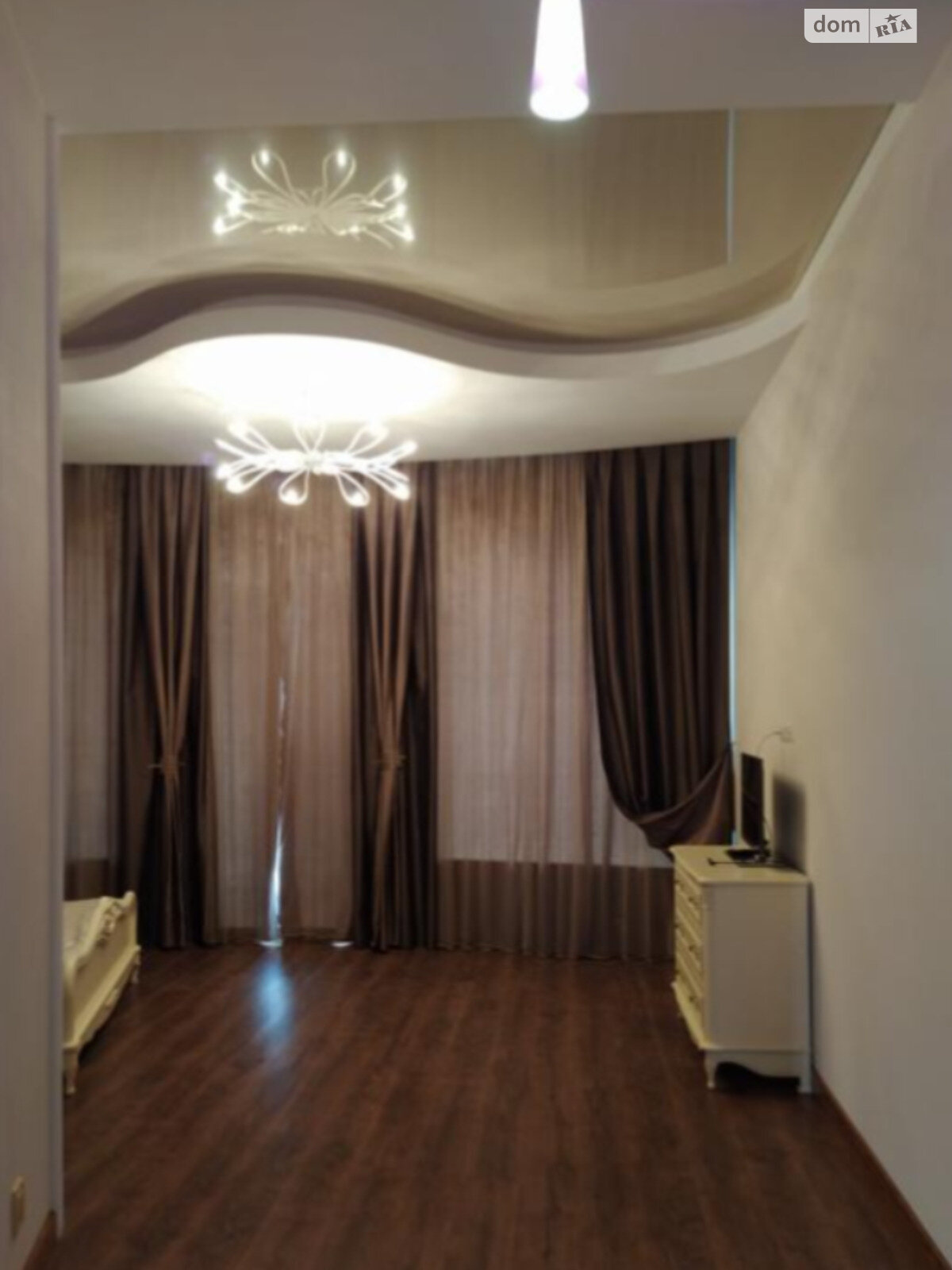 двухэтажный дом, 420 кв. м, кирпич. Продажа в Одессе район Совиньон фото 1