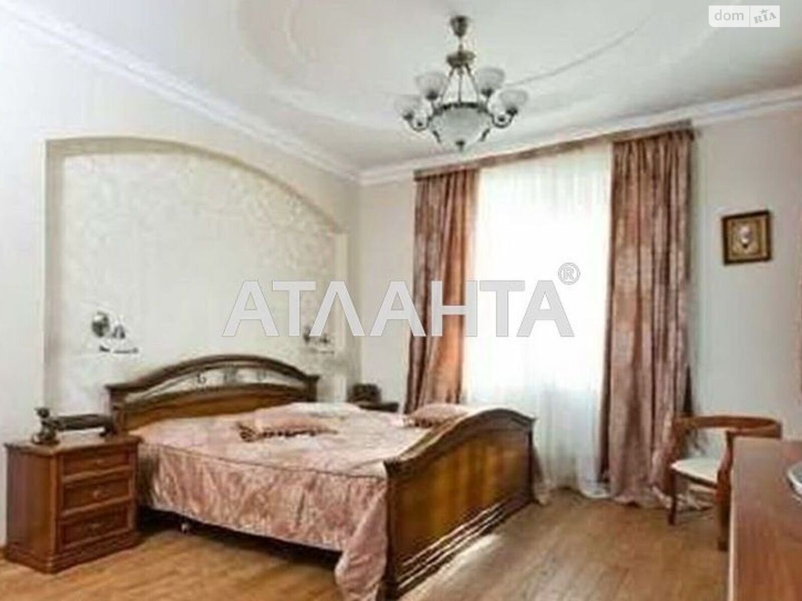 трехэтажный дом, 316 кв. м, ракушечник (ракушняк). Продажа в Одессе район Киевский фото 1