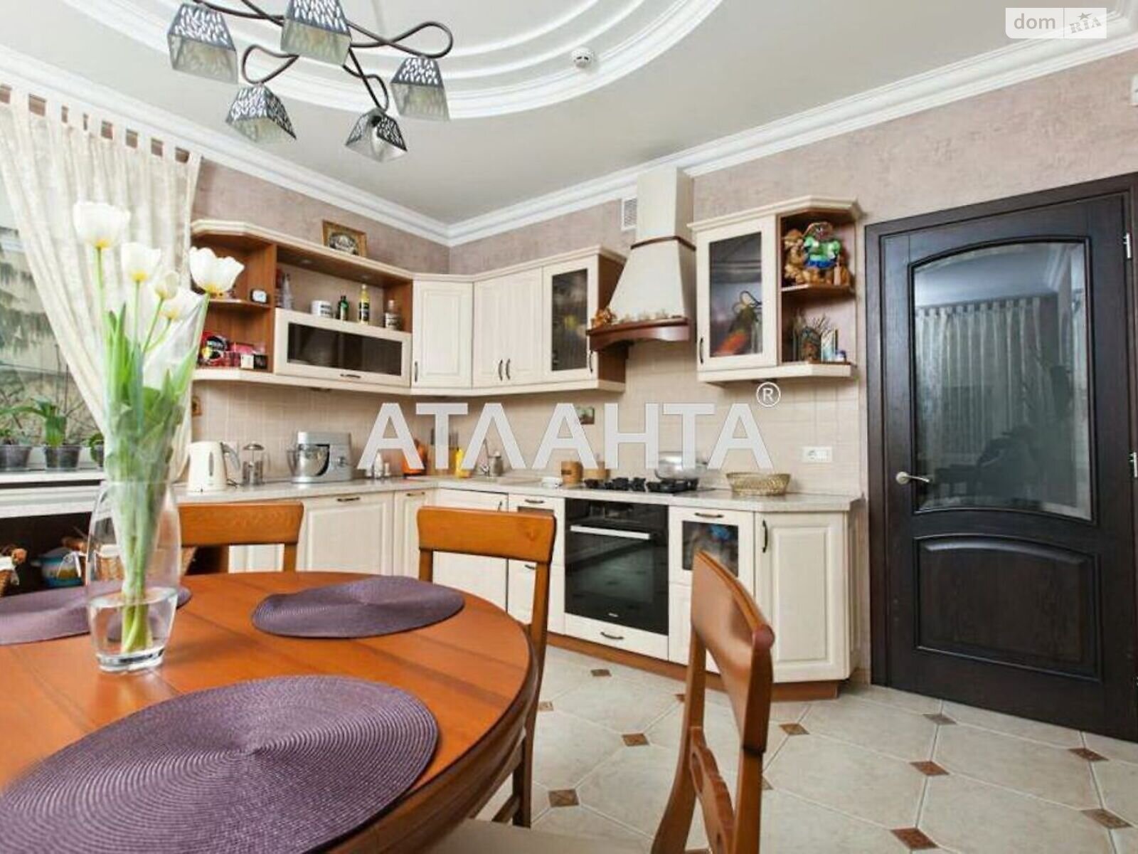 трехэтажный дом, 316 кв. м, ракушечник (ракушняк). Продажа в Одессе район Киевский фото 1