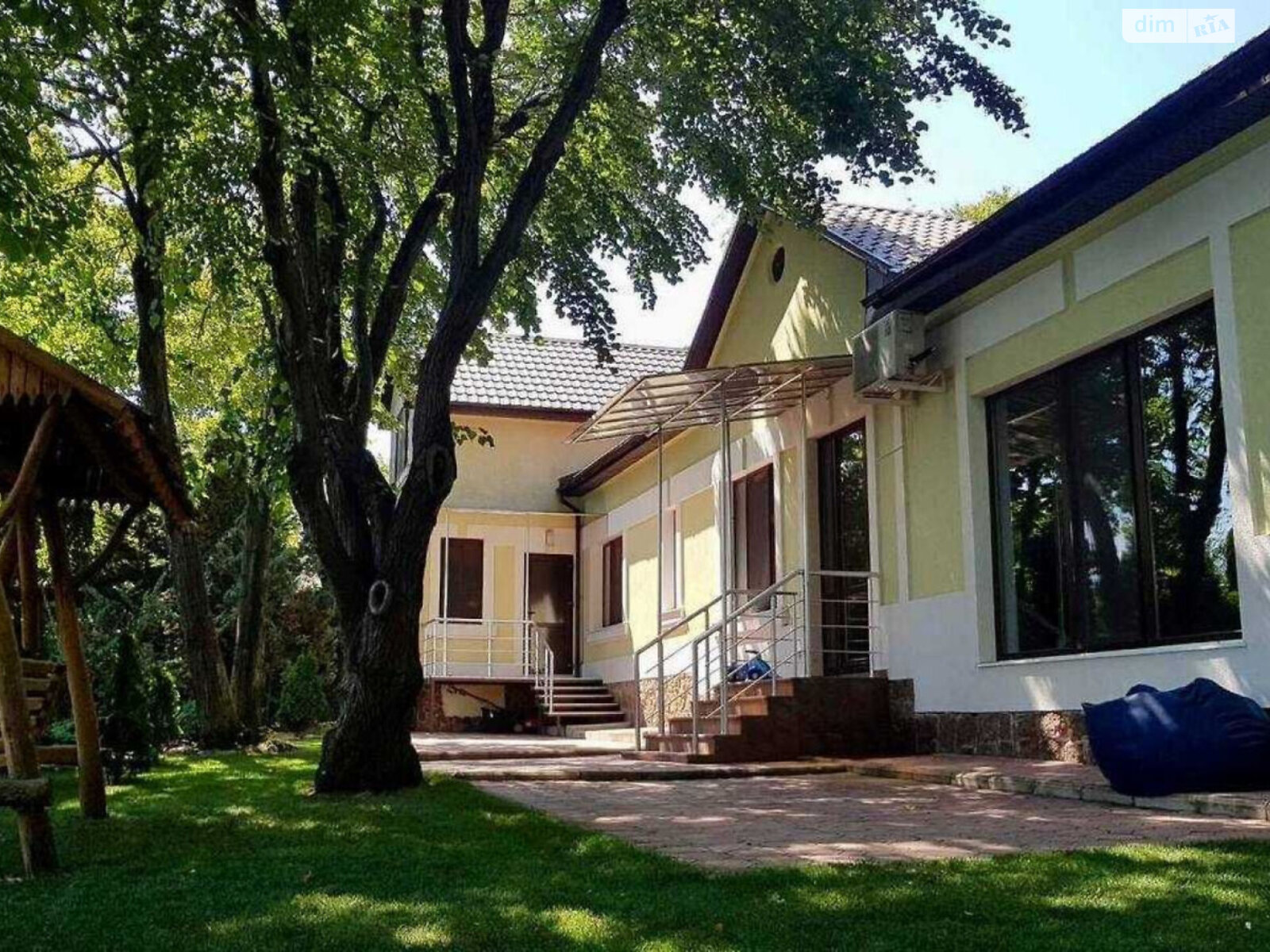 двухэтажный дом, 220 кв. м, кирпич. Продажа в Одессе район Киевский фото 1 двухэтажный дом, 220 кв. м, кирпич. Продажа в Одессе район Киевский фото 1