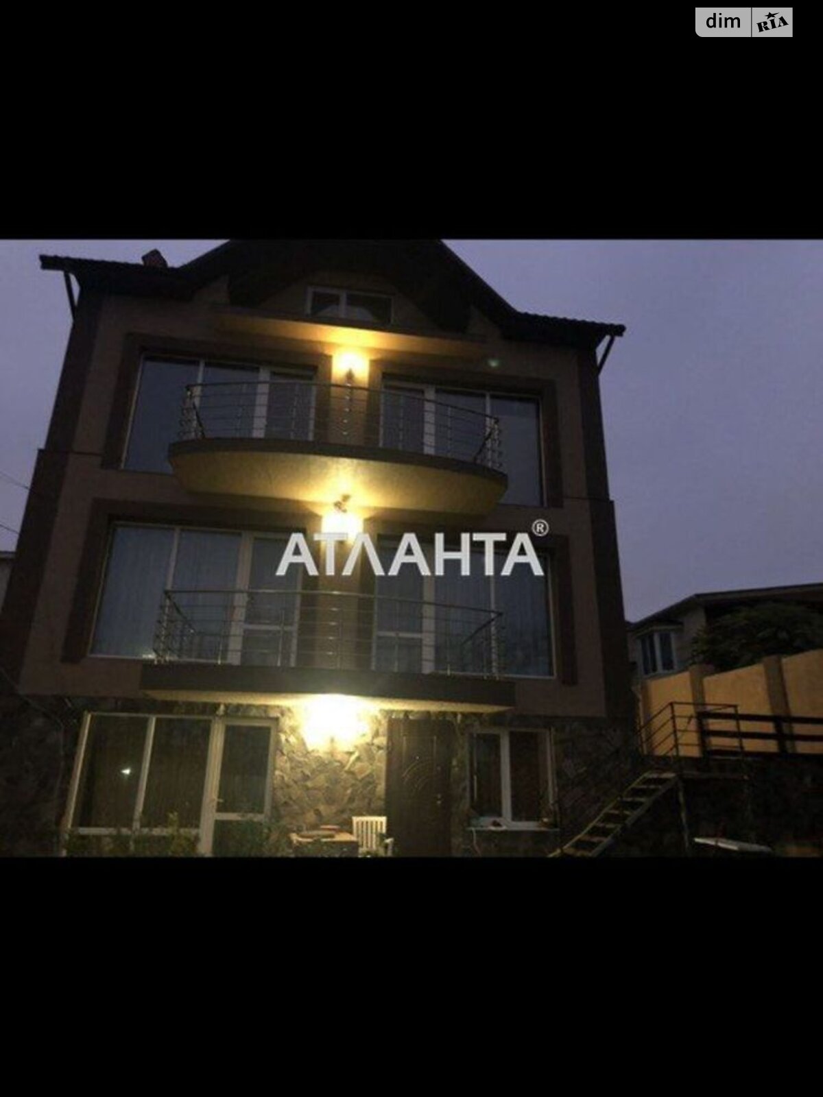трехэтажный дом, 217 кв. м, ракушечник (ракушняк). Продажа в Одессе район Киевский фото 1