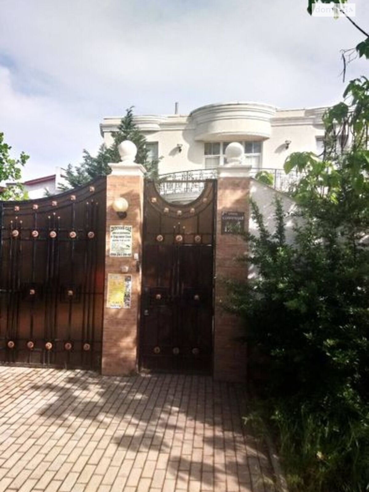 двухэтажный дом, 305 кв. м, ракушечник (ракушняк). Продажа в Одессе район Киевский фото 1
