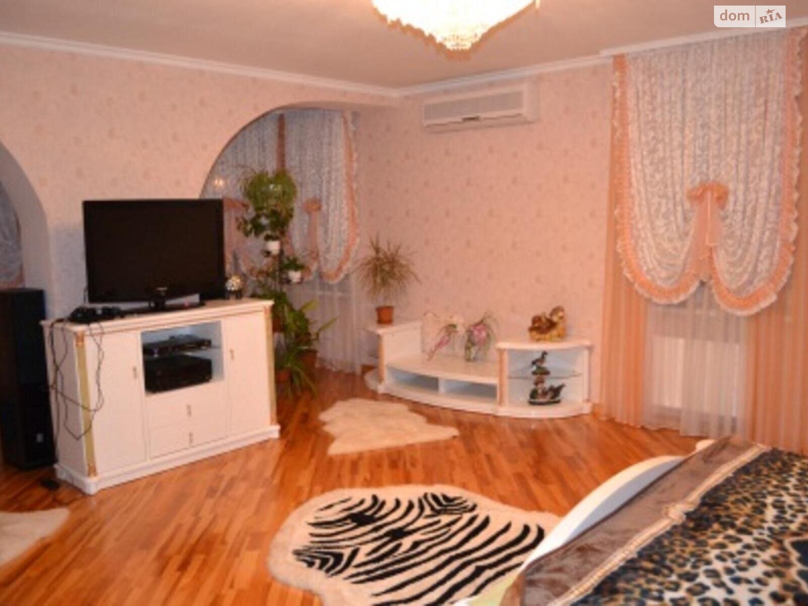 одноповерховий будинок, 430 кв. м, кирпич. Продаж в Одесі, район Київський фото 1