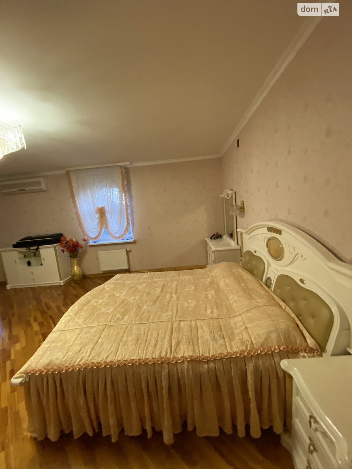 трехэтажный дом, 430 кв. м, ракушечник (ракушняк). Продажа в Одессе район Киевский фото 1