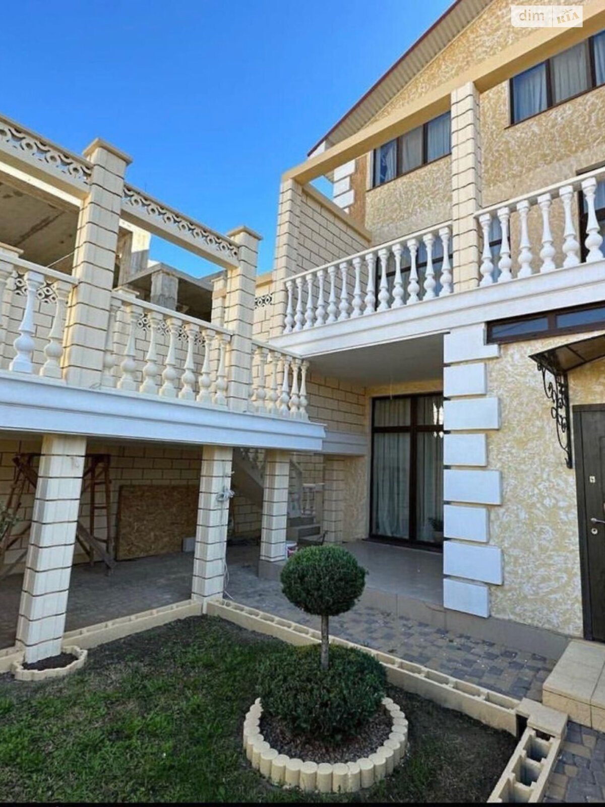 трехэтажный дом, 300 кв. м, газобетон. Продажа в Одессе район Киевский фото 1 трехэтажный дом, 300 кв. м, газобетон. Продажа в Одессе район Киевский фото 1