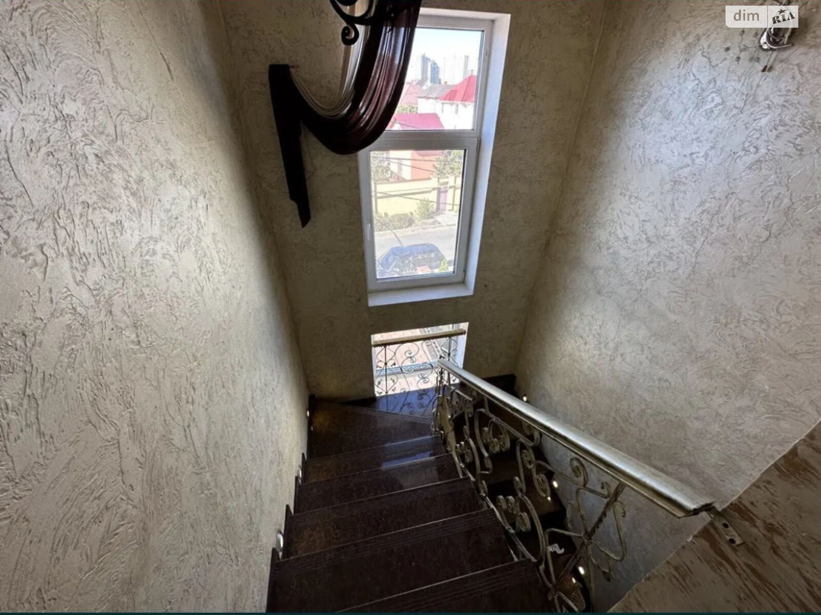 трехэтажный дом, 300 кв. м, газобетон. Продажа в Одессе район Киевский фото 1 трехэтажный дом, 300 кв. м, газобетон. Продажа в Одессе район Киевский фото 1