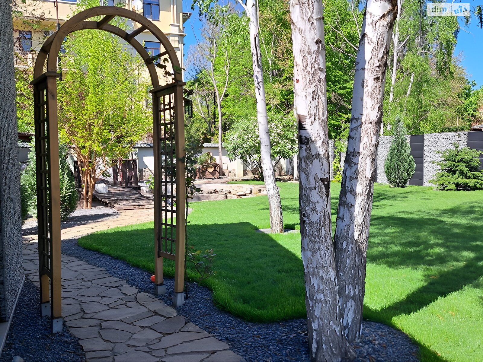 двухэтажный дом с верандой, 220 кв. м, ракушечник (ракушняк). Продажа в Одессе район Киевский фото 1 двухэтажный дом с верандой, 220 кв. м, ракушечник (ракушняк). Продажа в Одессе район Киевский фото 1