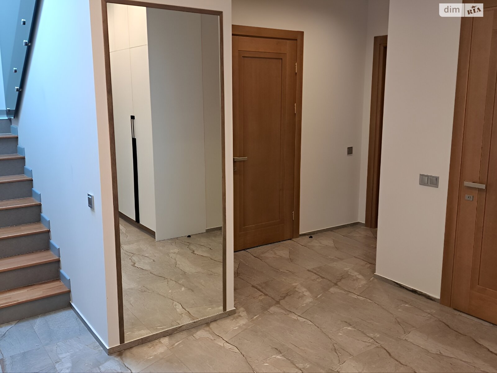 двухэтажный дом с верандой, 220 кв. м, ракушечник (ракушняк). Продажа в Одессе район Киевский фото 1 двухэтажный дом с верандой, 220 кв. м, ракушечник (ракушняк). Продажа в Одессе район Киевский фото 1