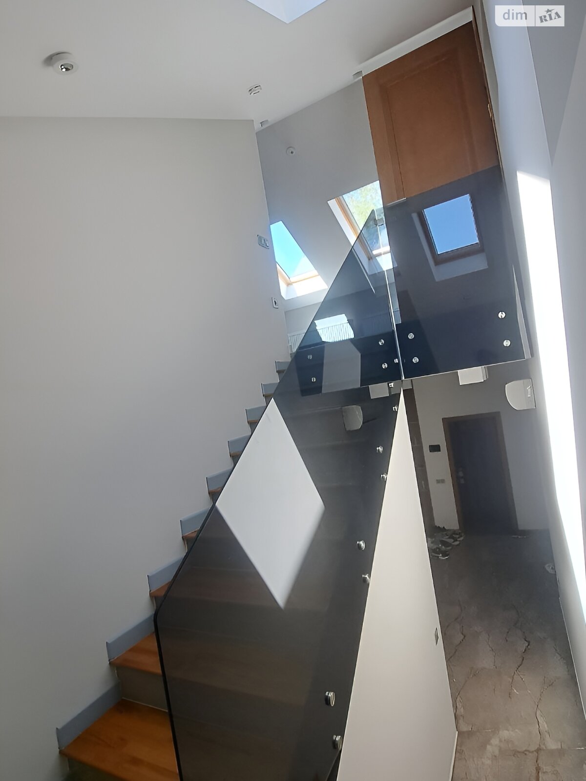 двухэтажный дом с верандой, 220 кв. м, ракушечник (ракушняк). Продажа в Одессе район Киевский фото 1 двухэтажный дом с верандой, 220 кв. м, ракушечник (ракушняк). Продажа в Одессе район Киевский фото 1