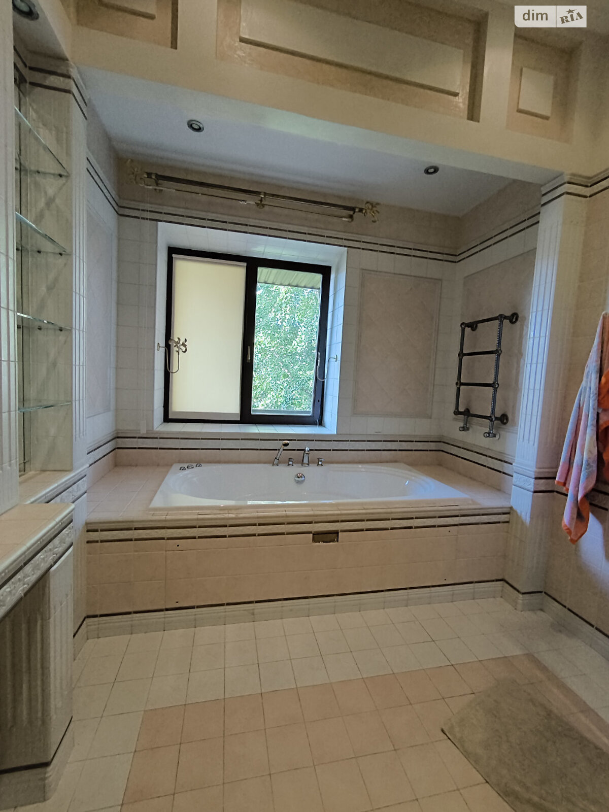 трехэтажный дом, 392 кв. м, кирпич. Продажа в Одессе район Киевский фото 1 трехэтажный дом, 392 кв. м, кирпич. Продажа в Одессе район Киевский фото 1