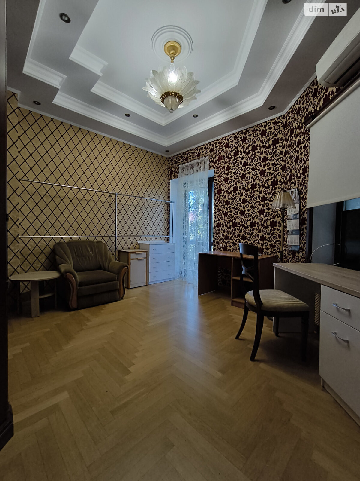 трехэтажный дом, 392 кв. м, кирпич. Продажа в Одессе район Киевский фото 1 трехэтажный дом, 392 кв. м, кирпич. Продажа в Одессе район Киевский фото 1