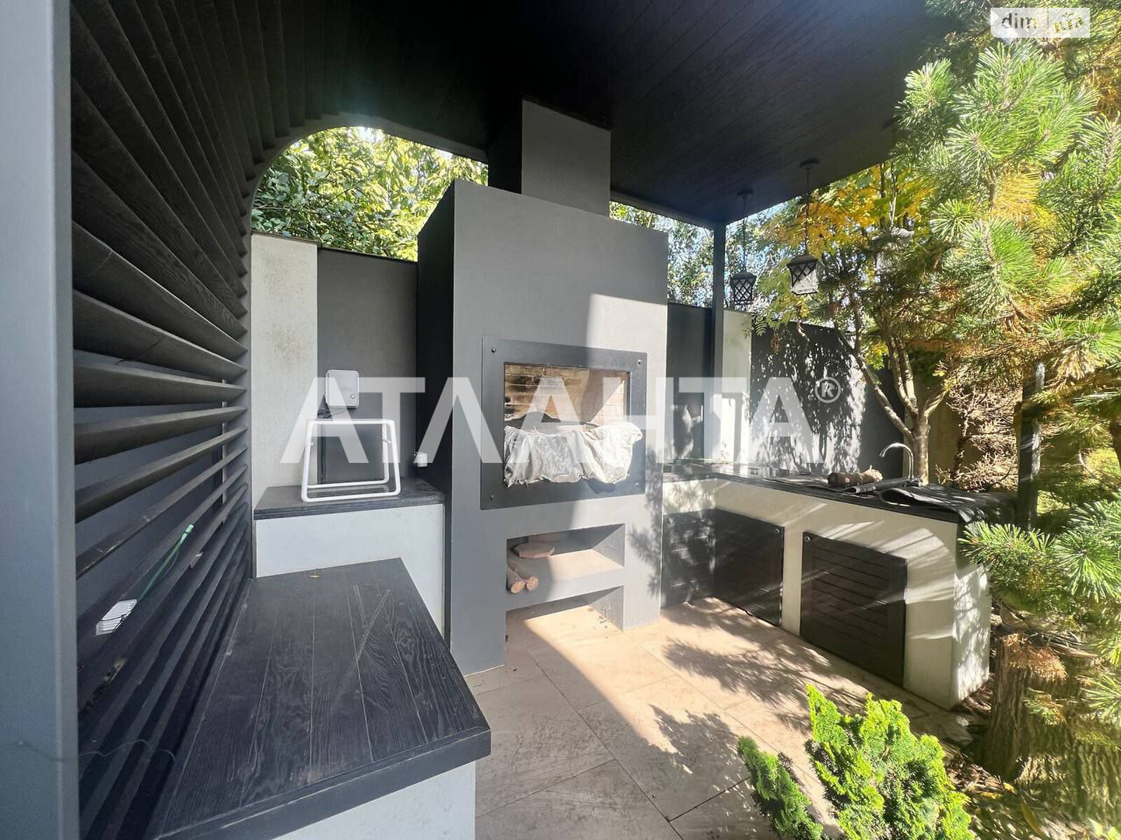 трехэтажный дом, 380 кв. м, газобетон. Продажа в Одессе район Киевский фото 1 трехэтажный дом, 380 кв. м, газобетон. Продажа в Одессе район Киевский фото 1