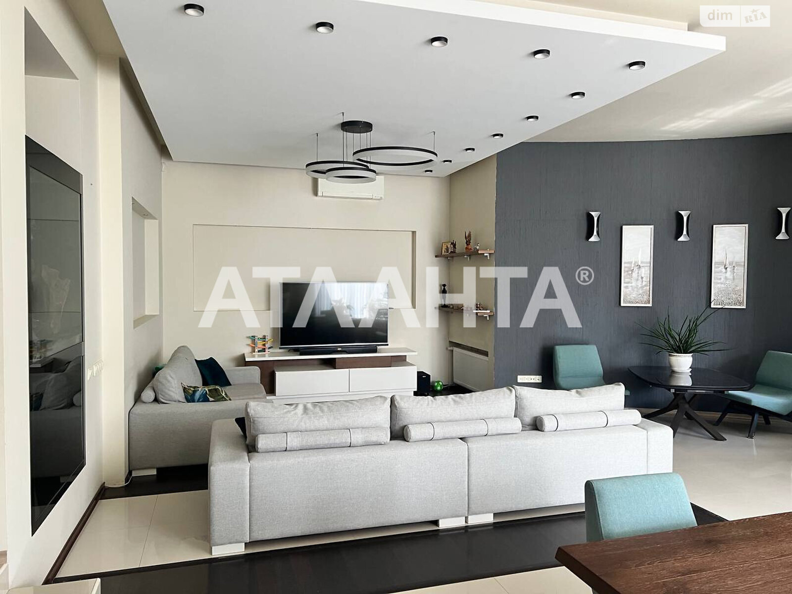 трехэтажный дом, 380 кв. м, газобетон. Продажа в Одессе район Киевский фото 1 трехэтажный дом, 380 кв. м, газобетон. Продажа в Одессе район Киевский фото 1