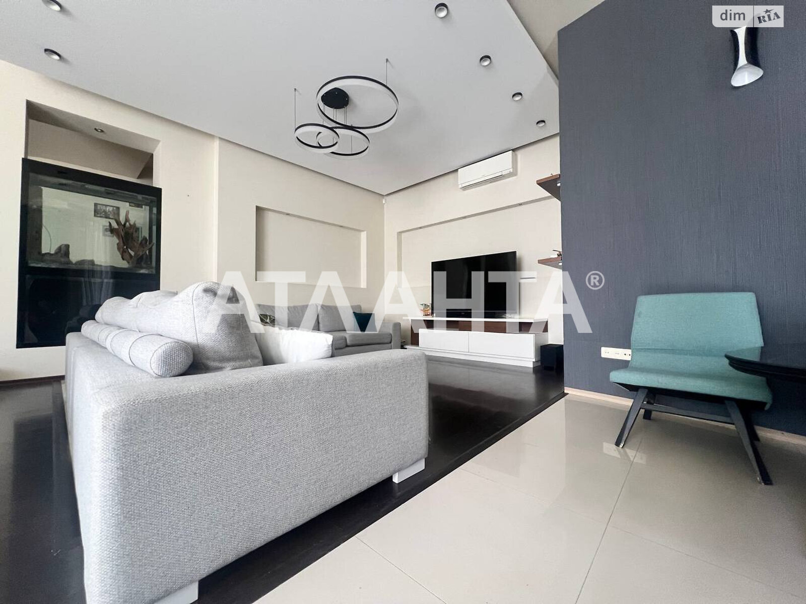 трехэтажный дом, 380 кв. м, газобетон. Продажа в Одессе район Киевский фото 1 трехэтажный дом, 380 кв. м, газобетон. Продажа в Одессе район Киевский фото 1