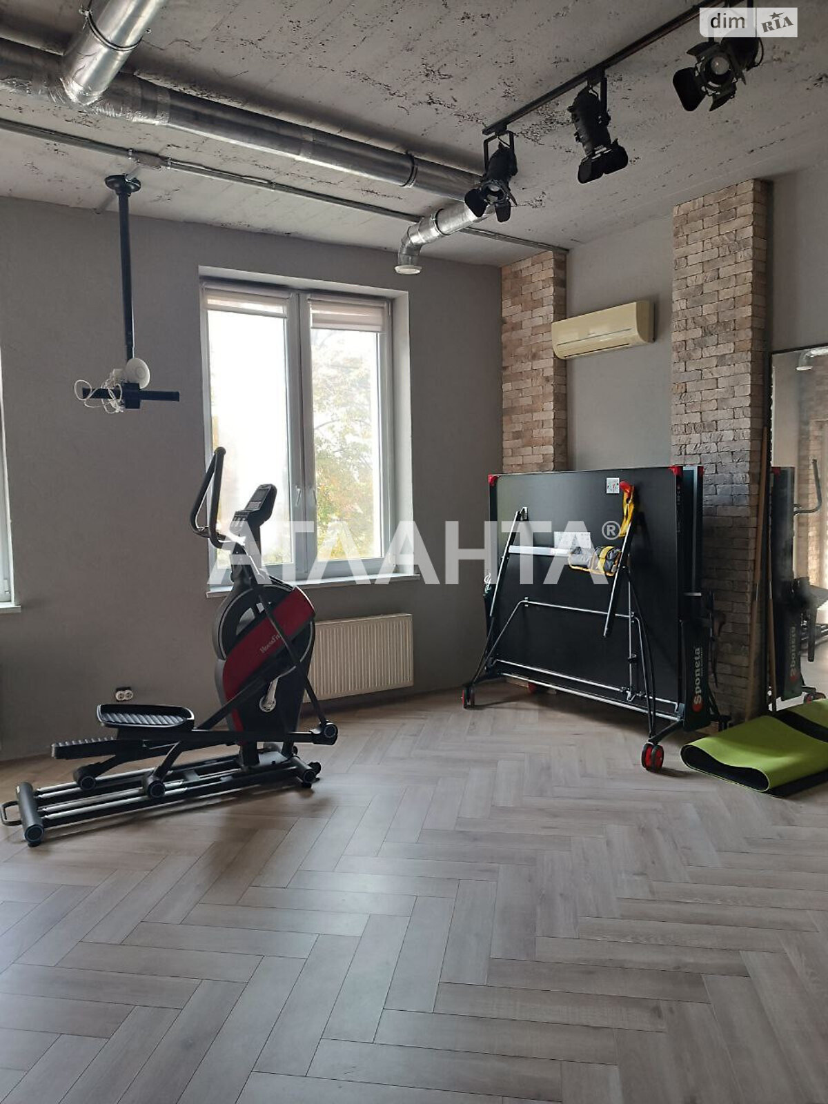 трехэтажный дом, 380 кв. м, газобетон. Продажа в Одессе район Киевский фото 1 трехэтажный дом, 380 кв. м, газобетон. Продажа в Одессе район Киевский фото 1