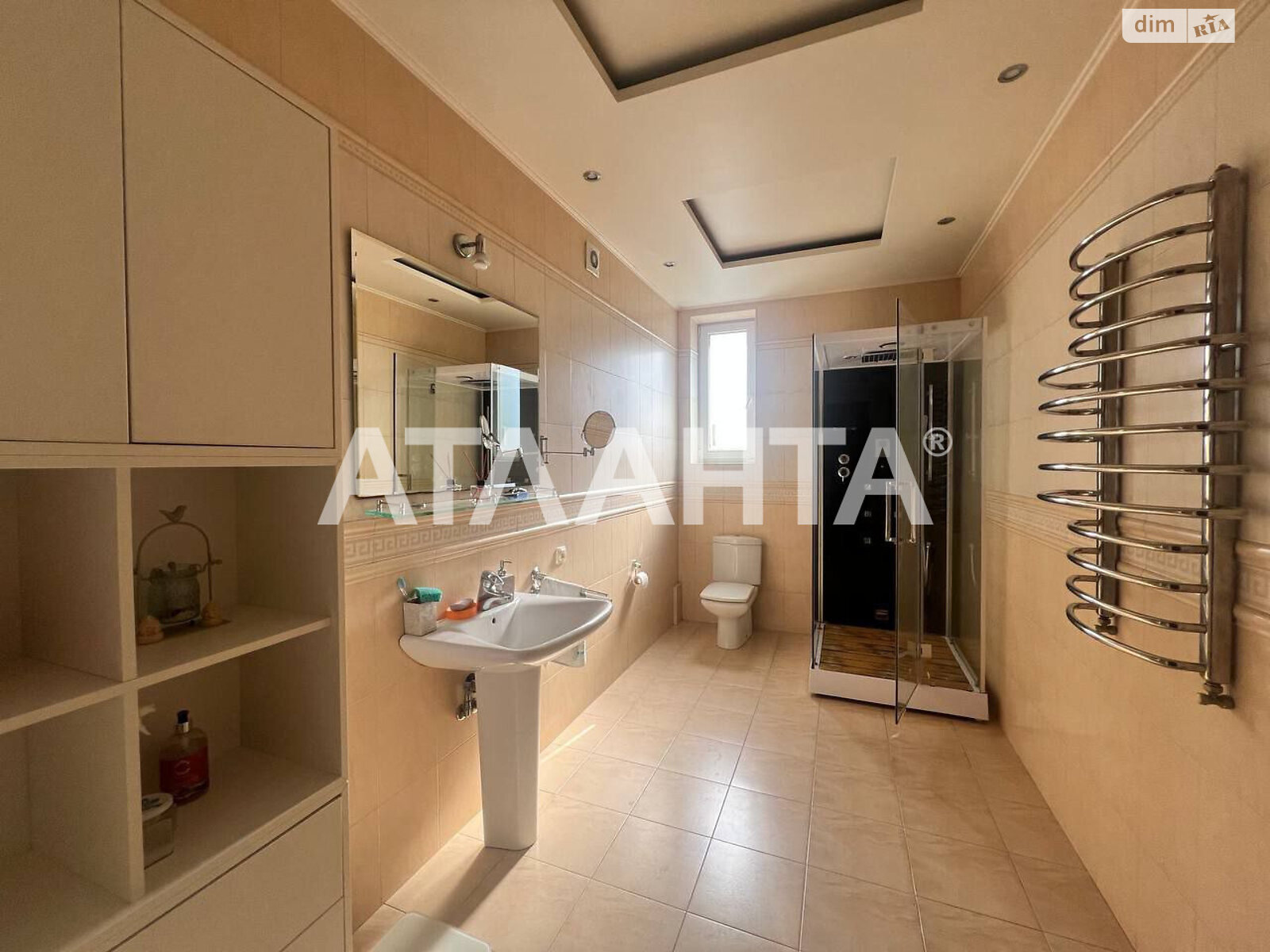 трехэтажный дом, 380 кв. м, газобетон. Продажа в Одессе район Киевский фото 1 трехэтажный дом, 380 кв. м, газобетон. Продажа в Одессе район Киевский фото 1