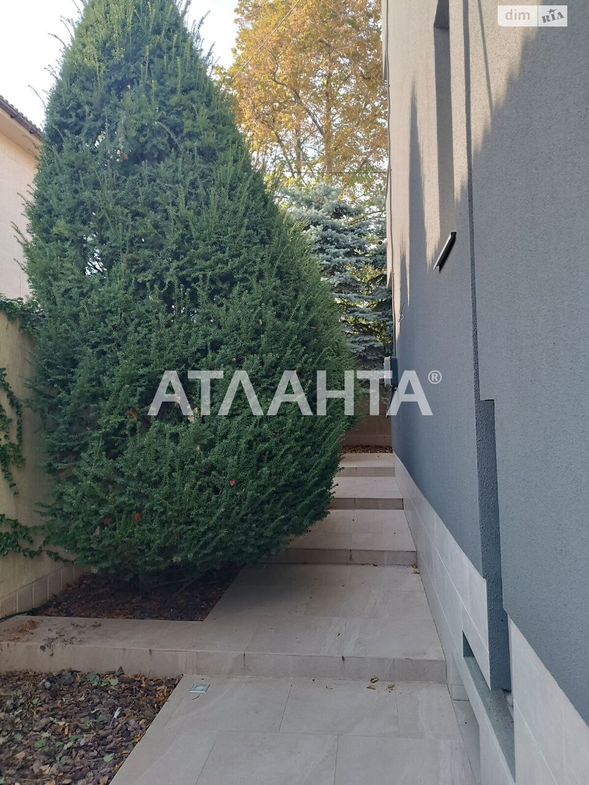 трехэтажный дом, 380 кв. м, газобетон. Продажа в Одессе район Киевский фото 1 трехэтажный дом, 380 кв. м, газобетон. Продажа в Одессе район Киевский фото 1