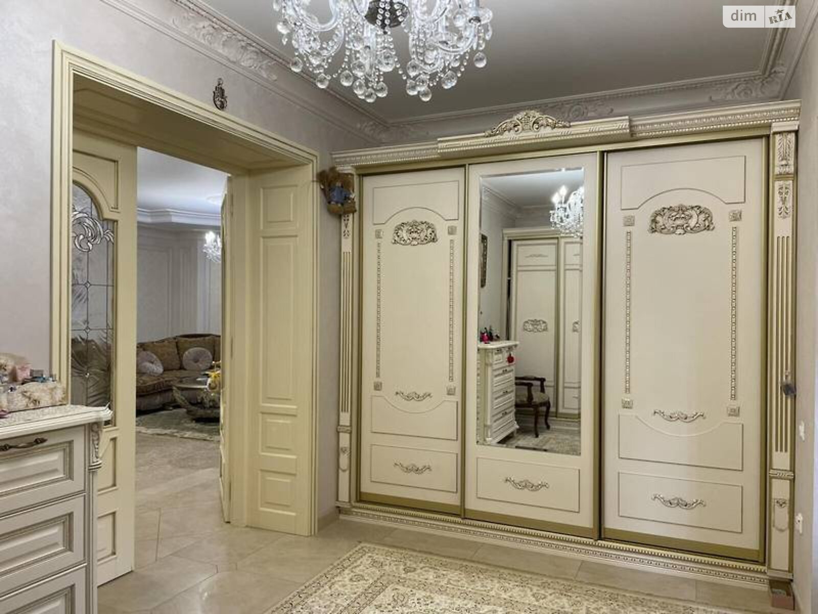 двухэтажный дом с гаражом, 199.5 кв. м, ракушечник (ракушняк). Продажа в Одессе район Киевский фото 1 двухэтажный дом с гаражом, 199.5 кв. м, ракушечник (ракушняк). Продажа в Одессе район Киевский фото 1