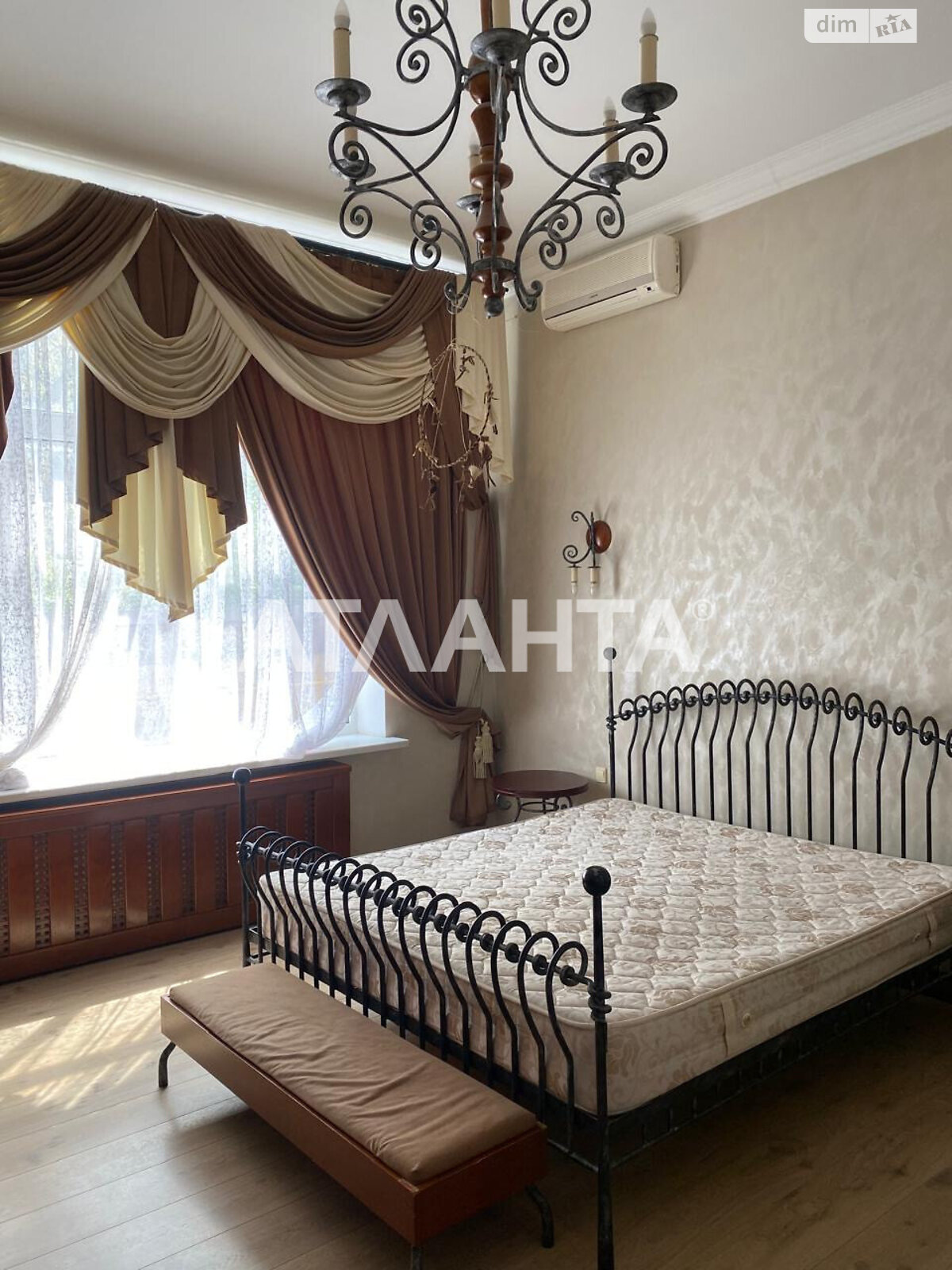 трехэтажный дом беседка, 420 кв. м, ракушечник (ракушняк). Продажа в Одессе район Киевский фото 1 трехэтажный дом беседка, 420 кв. м, ракушечник (ракушняк). Продажа в Одессе район Киевский фото 1