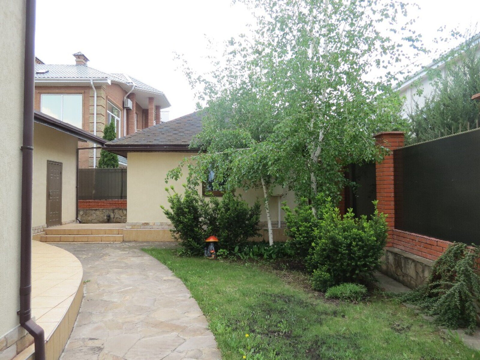 двухэтажный дом веранда, 250 кв. м, кирпич. Продажа в Одессе район Киевский фото 1