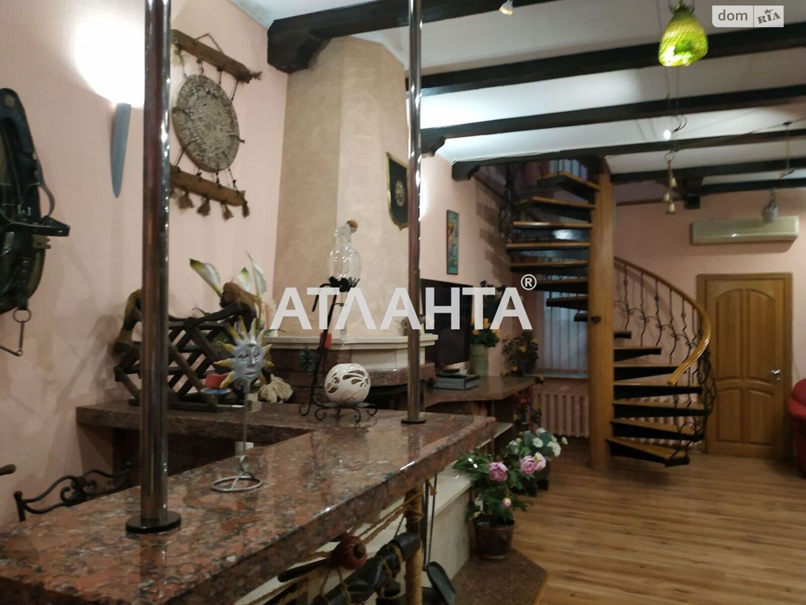 трехэтажный дом, 340 кв. м, кирпич. Продажа в Одессе район Киевский фото 1