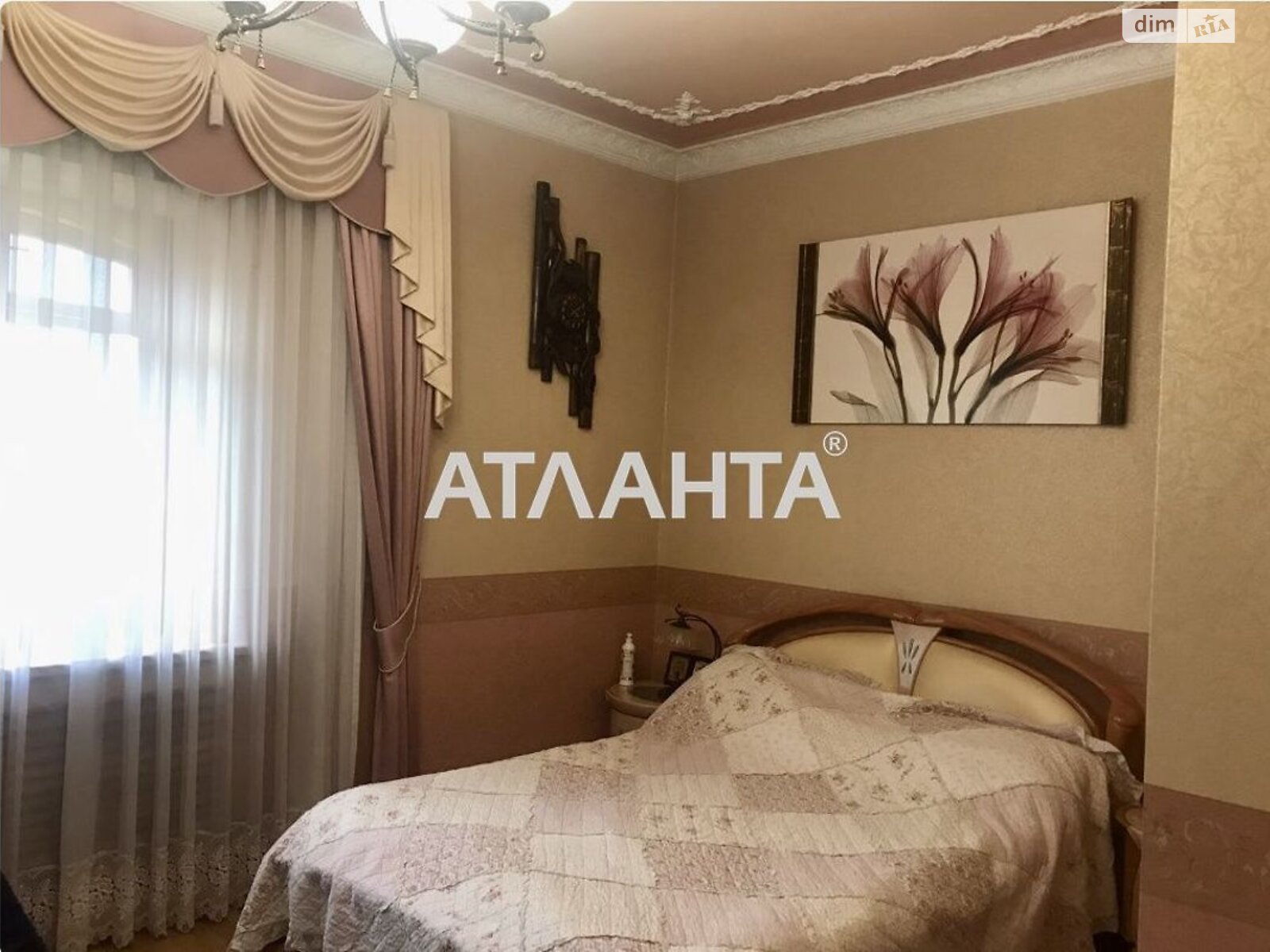 триповерховий будинок, 505 кв. м, ракушняк. Продаж в Одесі, район Київський фото 1